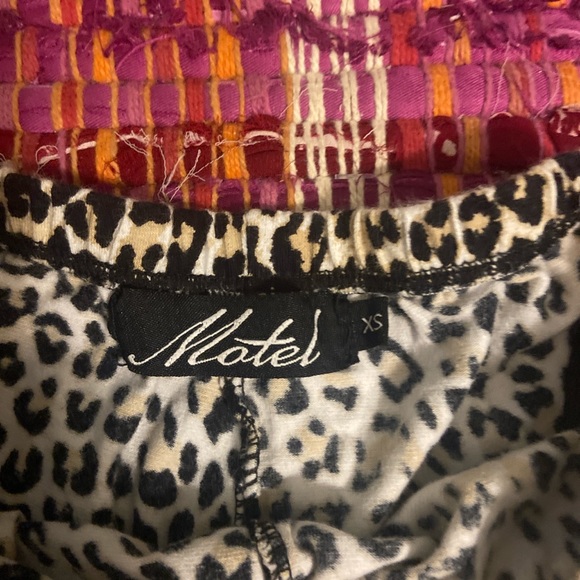 Cheetah Biker Shorts - Picture 2 of 2